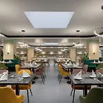Hunguest Flóra Szálloda 4*