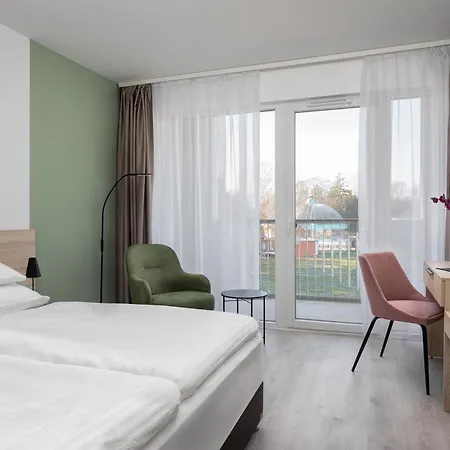 Hunguest Flora Szálloda 4*