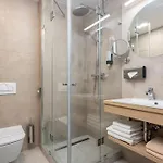 Hunguest Flóra Hotel