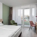 Hunguest Flóra Hotel 4*