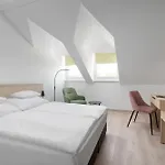 Hunguest Flóra Hotel