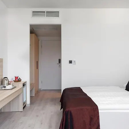 Hunguest Flora Готель 4*