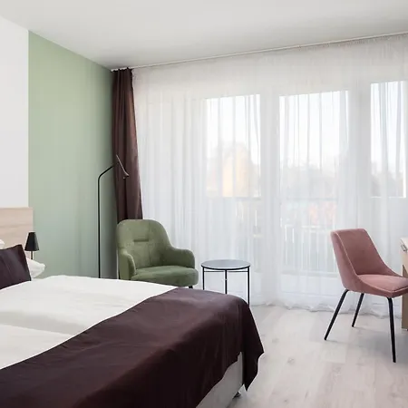 Hunguest Flóra Hotel