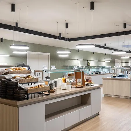 Hotel Hunguest Flóra