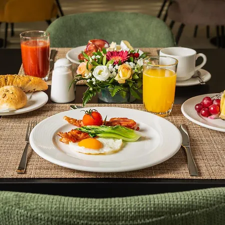 Hunguest Flora Еґер