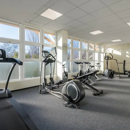 Hunguest Flora Hotel 4*