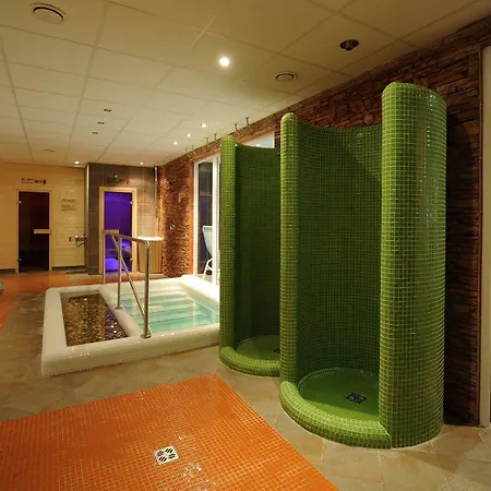 Готель Hunguest Flora Еґер