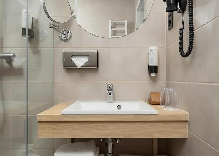 Szálloda Hunguest Flóra 4*