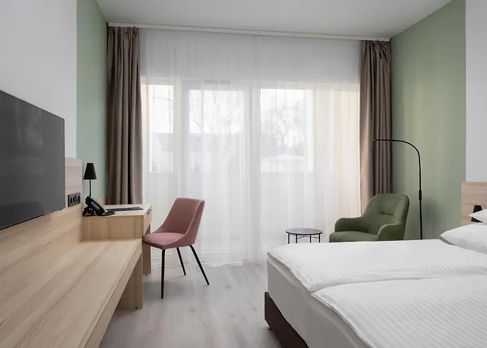 Hunguest Flóra Szálloda 4*