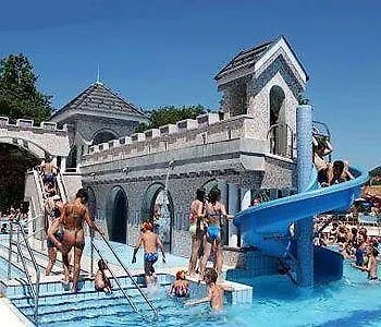 Hunguest Flora Otel Eğri